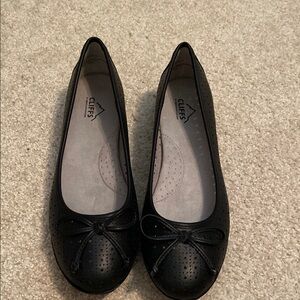 Cliffs Black Flats with Textured Toe
